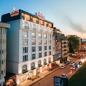 Hotel Invite Corner
